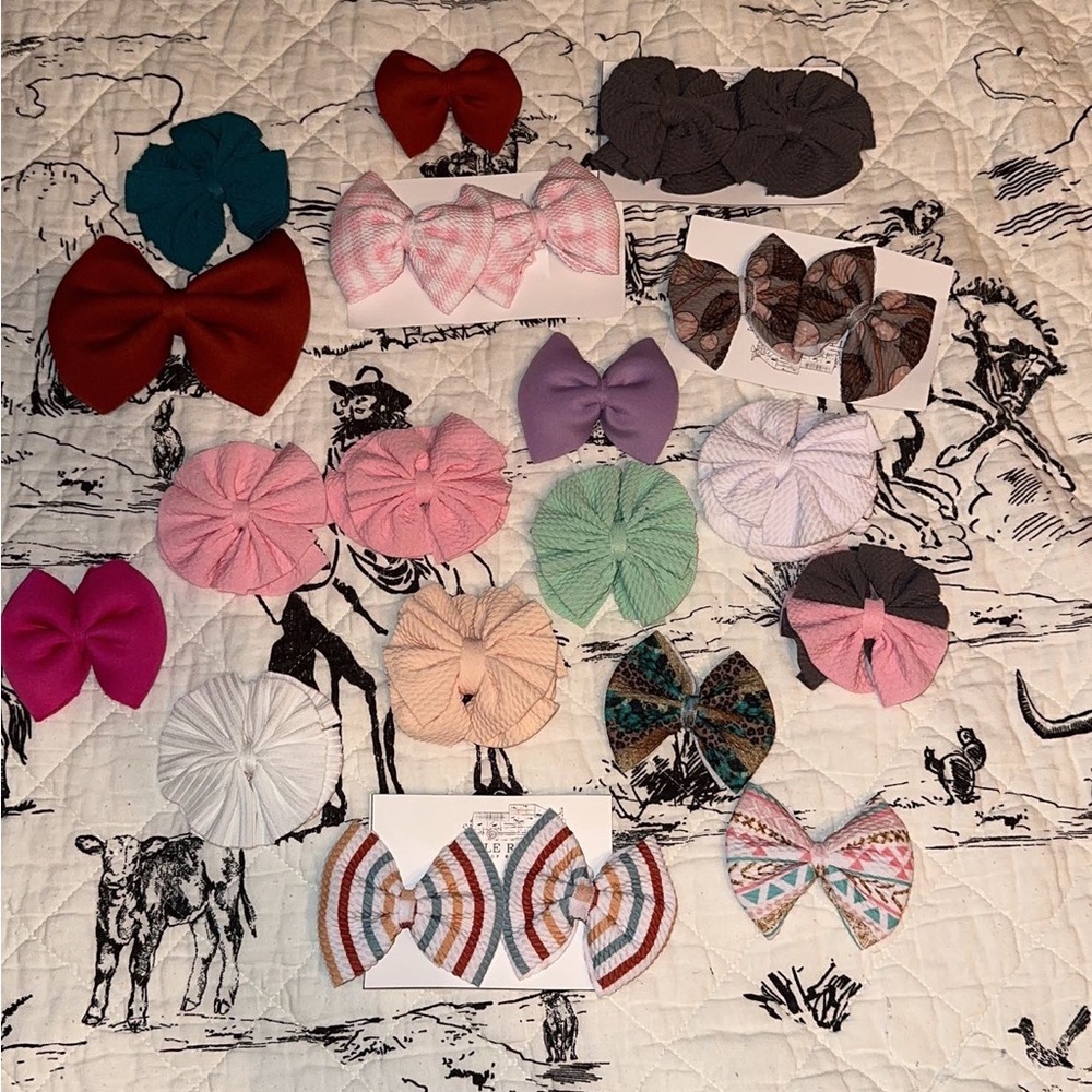 Baby/ toddler bows on clips variety